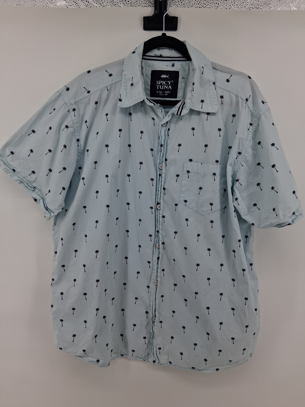 Spicy Tuna Light Blue Short-Sleeve Palm Print Button-Down Shirt